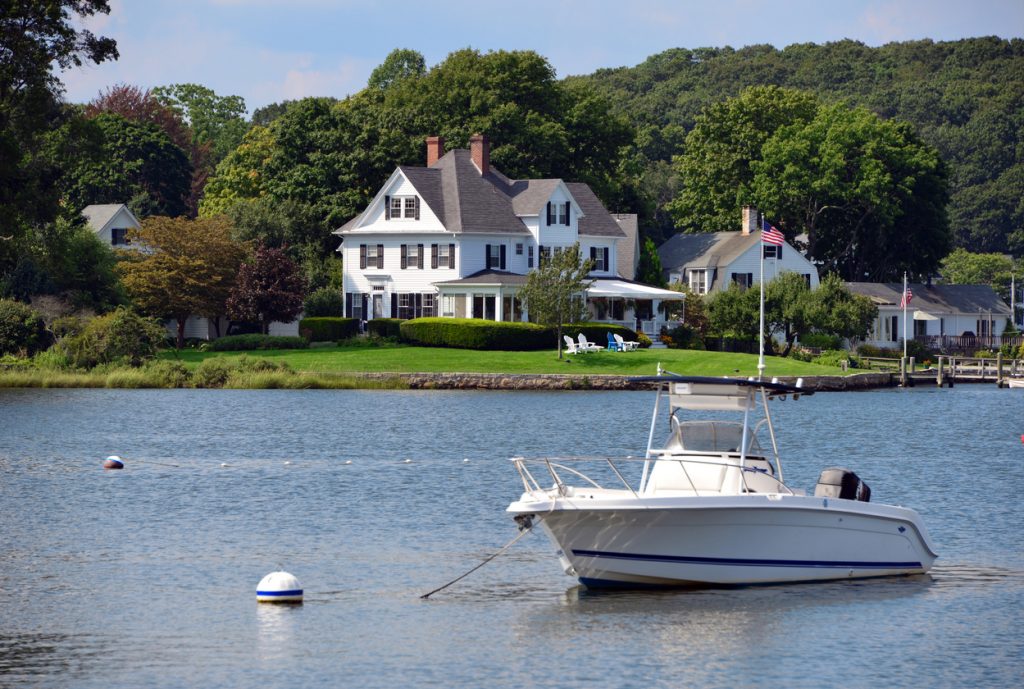 Waterfront luxury house