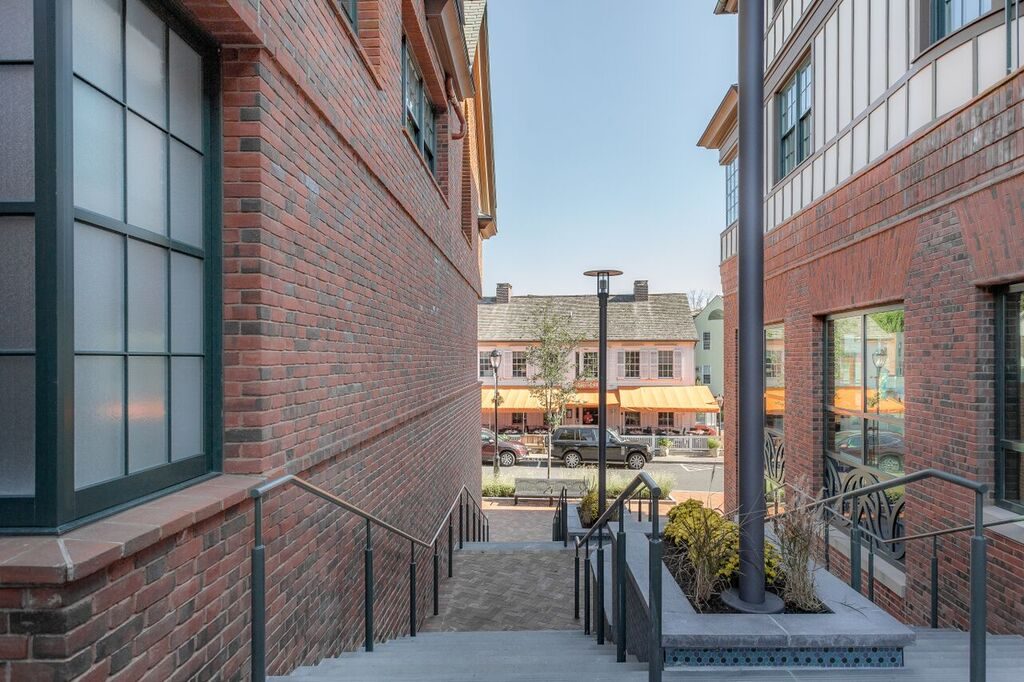 Bedford Square Sidewalk