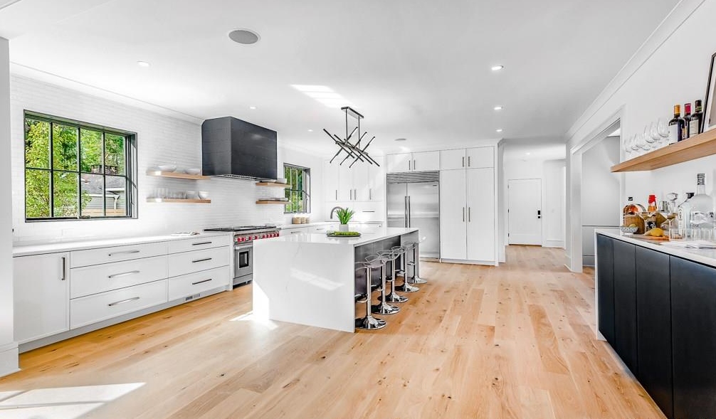 1 Deerfield Road - Kitchen